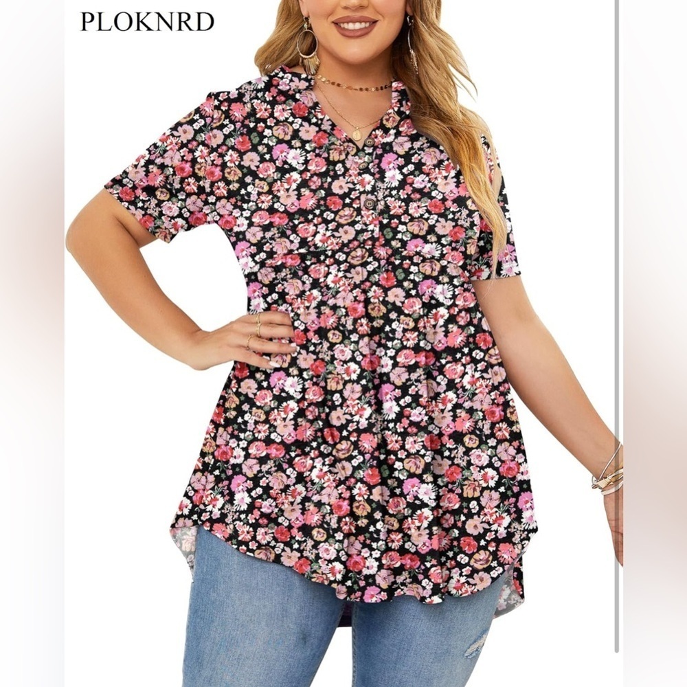 nwt-Plus Size Holiday or Office 
Tunic Women LongSleeve
Floral 20 W Women's Top